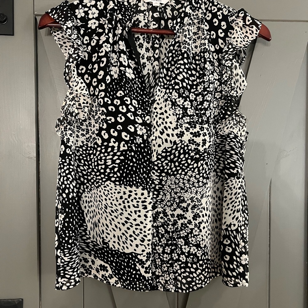 BB Dakota Steve Madden Stylish Black and White Women's Top size small